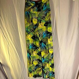 High Waisted Fold Over Wide Leg Yoga Pants. Size Medium. Jungle, Neon.